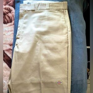 Loose fit Dickies pants